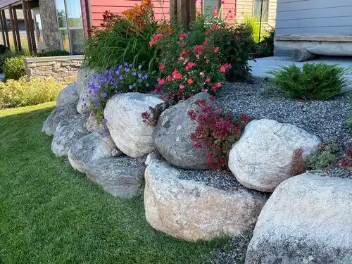 landscaping services Wauhillau